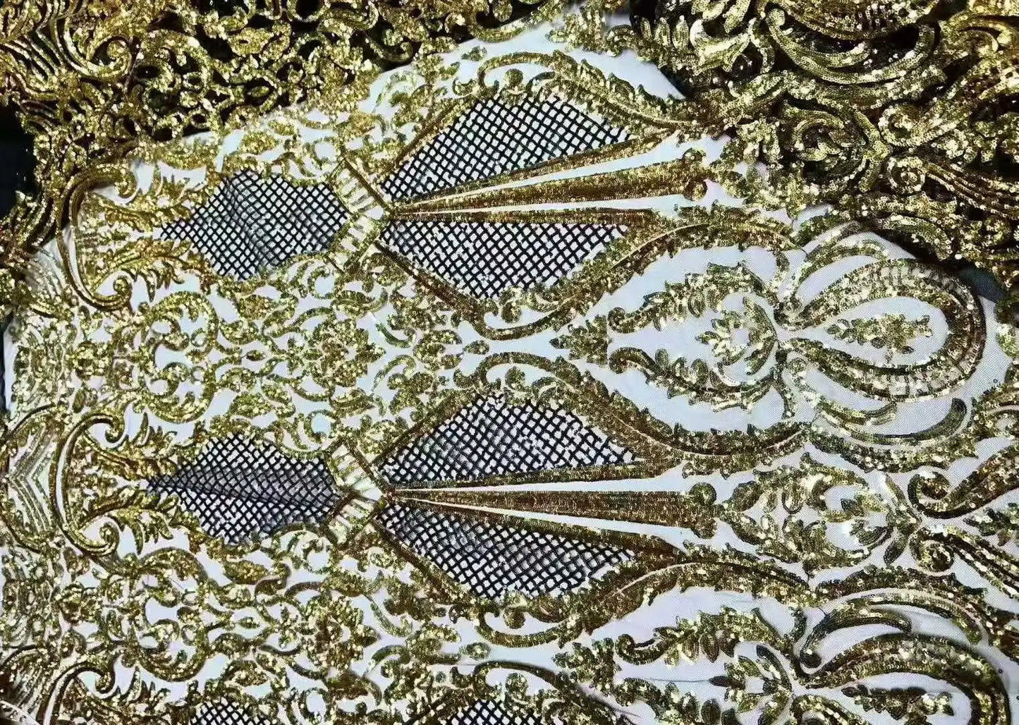 Tissu dentelle brodé noir et doré – Fête & Couture
