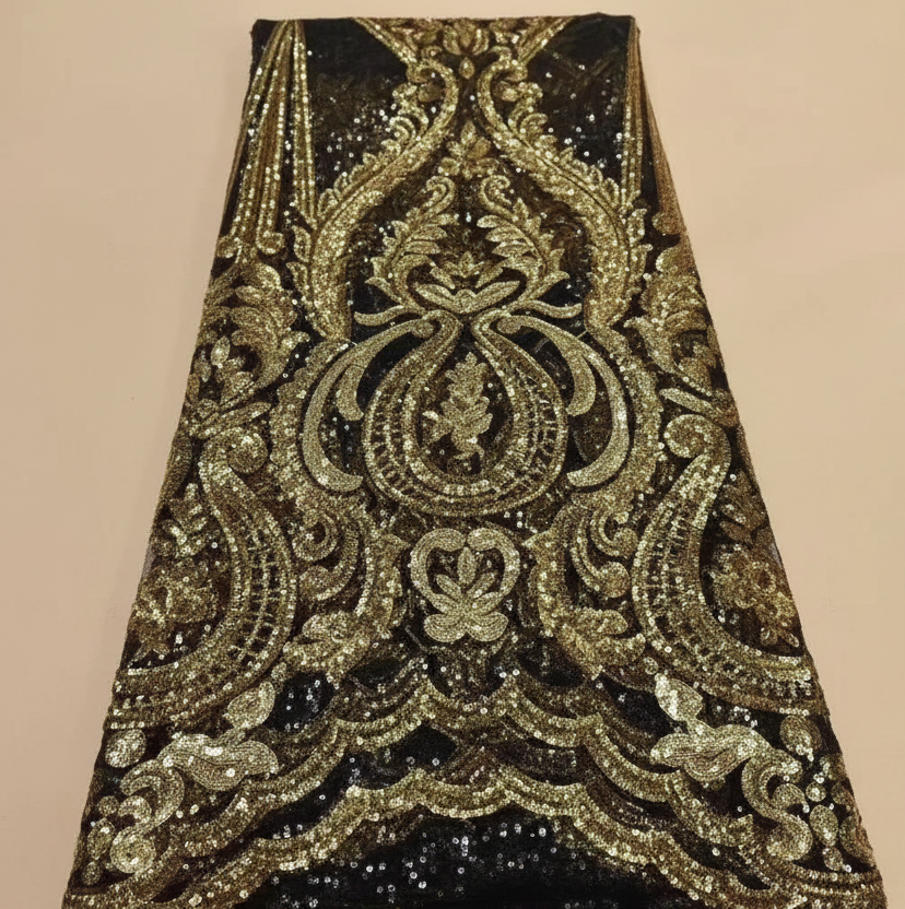 Tissu dentelle brodé noir et doré – Fête & Couture