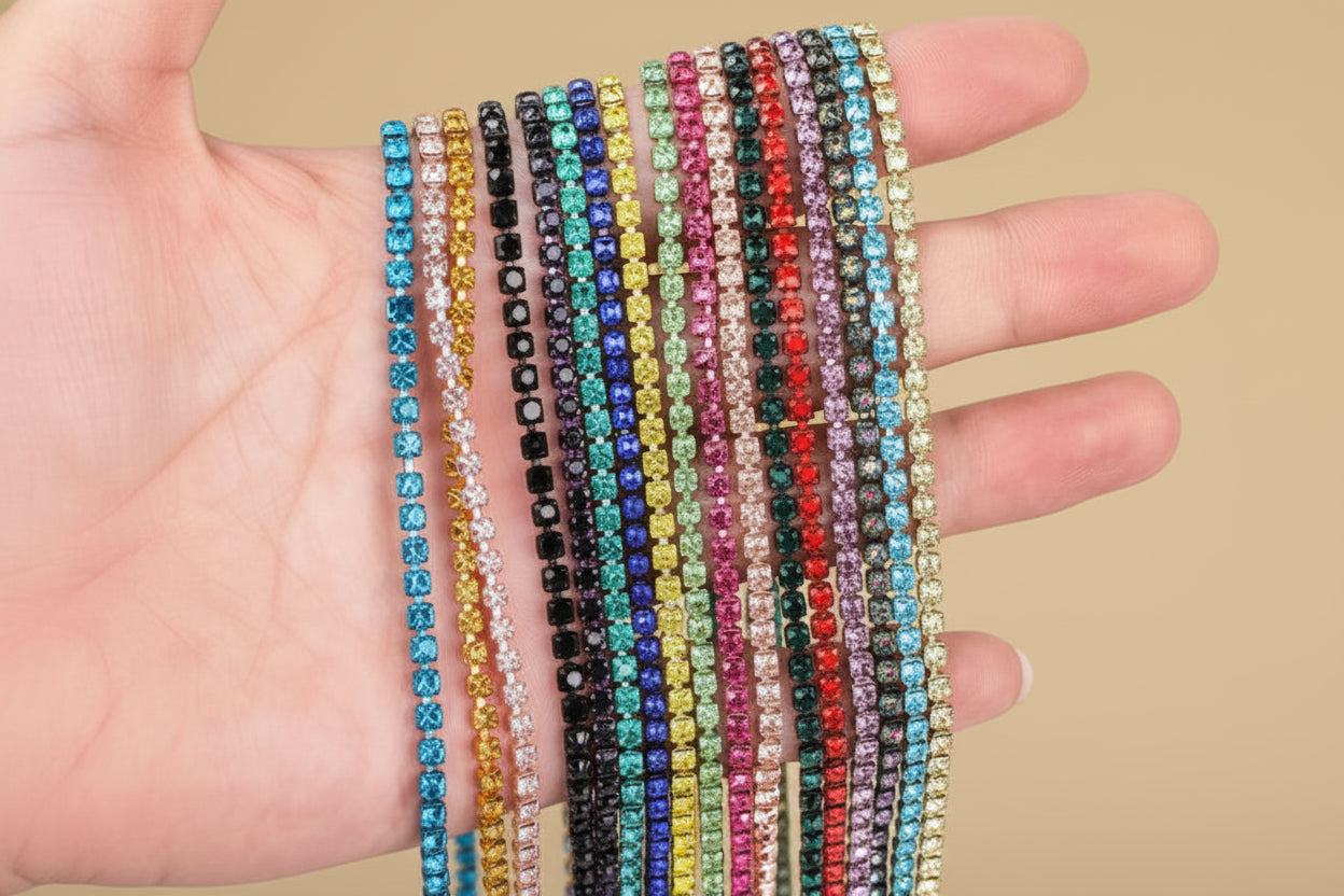 présentation des chaine de strass et c'est couleurs 