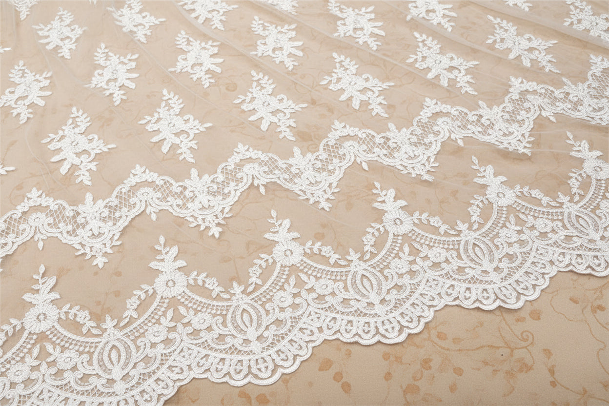 Dentelle polyester brodée – Tissu couture mariage