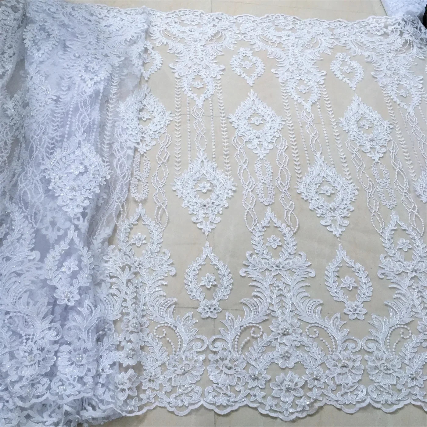 Dentelle brodée à perles – Tissu mariage & fête | 8 couleurs
